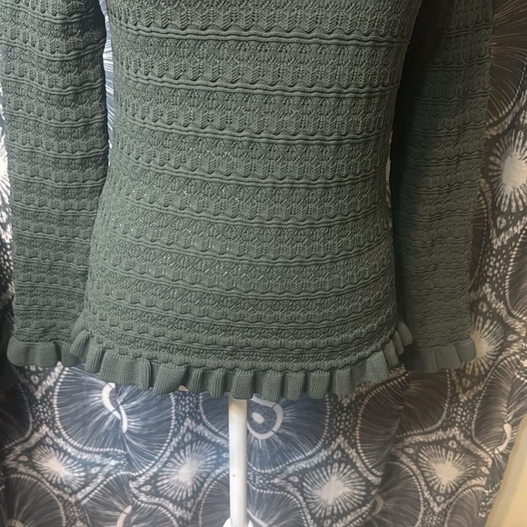 Green Long Sleeve Top by ZARA - Size Large - Picture 4 of 7